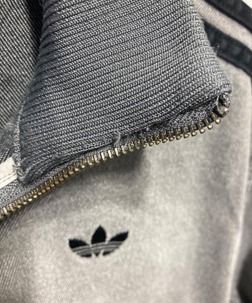 adidas（アディダス）adidas (アディダス) アディカラー デニム トラックトップ グレー サイズ:Mの古着・服飾アイテム