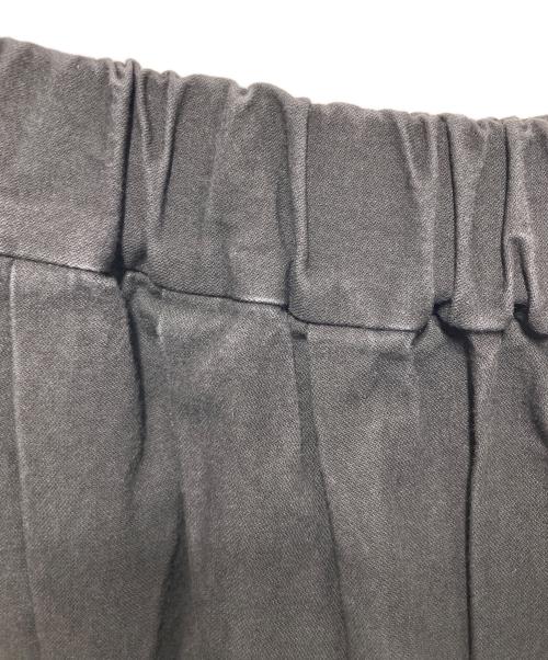 journal standard luxe（ジャーナルスタンダード ラックス）JOURNAL STANDARD LUXE (ジャーナルスタンダード ラックス) ドビークロス タックイージーパンツ グレー サイズ:FREEの古着・服飾アイテム