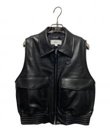 HYKE（ハイク）の古着「FAUX-LEATHER VEST/フェイクレザーベスト」｜ブラック