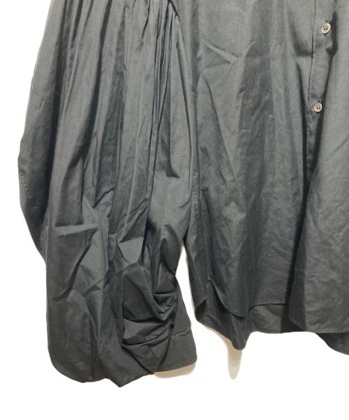 COMME des GARCONS HOMME PLUS（コムデギャルソンオムプリュス）COMME des GARCONS HOMME PLUS (コムデギャルソンオムプリュス) ギャザーボリュームスリーブコットンシャツ ブラック サイズ:Sの古着・服飾アイテム