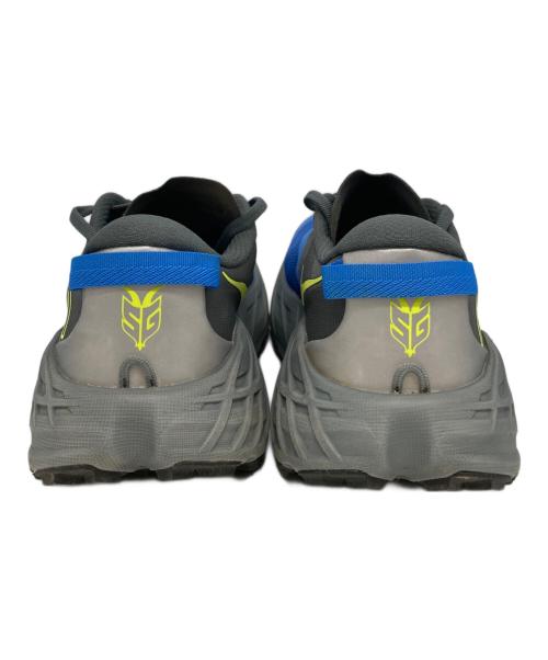 HOKAONEONE（ホカオネオネ）HOKAONEONE (ホカオネオネ) SPEEDGOAT 7 WIDE/スピードゴート 7 ワイド グレー サイズ:26の古着・服飾アイテム