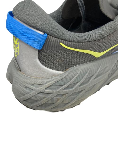 HOKAONEONE（ホカオネオネ）HOKAONEONE (ホカオネオネ) SPEEDGOAT 7 WIDE/スピードゴート 7 ワイド グレー サイズ:26の古着・服飾アイテム