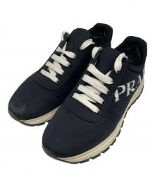 PRADA（プラダ）の古着「Re-Nylon ロゴスニーカー」｜ブラック