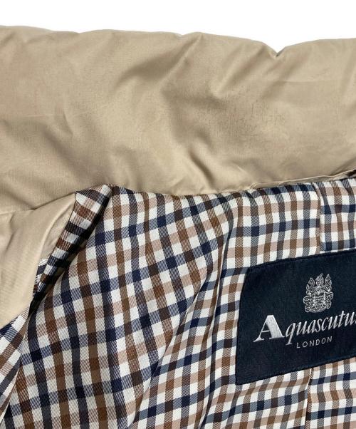 Aquascutum（アクアスキュータム）Aquascutum (アクアスキュータム) ダウンフーデッドコート ベージュ サイズ:freeの古着・服飾アイテム