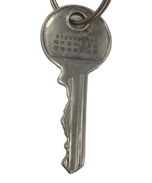 MM6 Maison Margiela（エムエムシックスメゾンマルジェラ）MM6 Maison Margiela (エムエムシックスメゾンマルジェラ) キーネックレス シルバーの古着・服飾アイテム