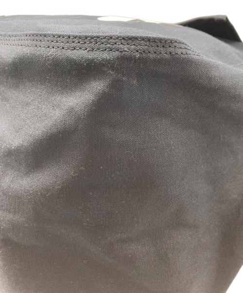 COMME des GARCONS SHIRT（コムデギャルソンシャツ）COMME des GARCONS SHIRT (コムデギャルソンシャツ) コットンキャンバスロゴプリントバッグ ブラック サイズ:-の古着・服飾アイテム