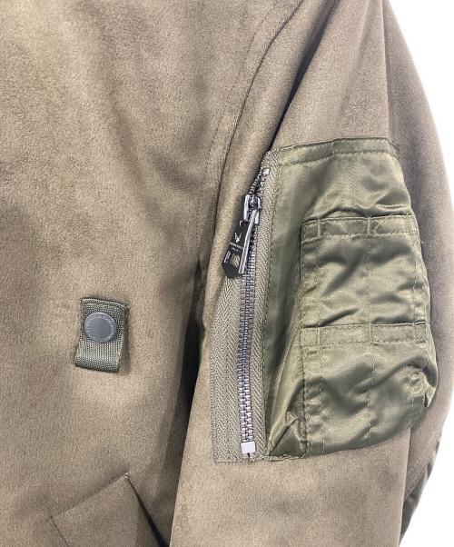 1PIU1UGUALE3 RELAX（ウノピゥウノウグァーレトレ リラックス）1PIU1UGUALE3 RELAX (ウノピゥウノウグァーレトレ リラックス) スウェードパデッドブルゾン グリーン サイズ:XSの古着・服飾アイテム