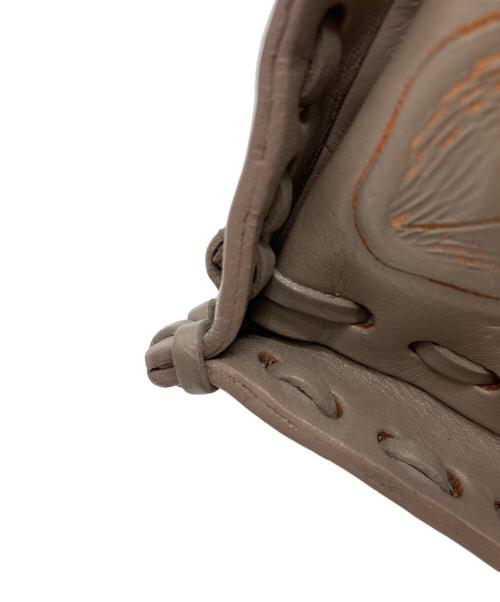 Carving Tribes（カービングトライブス）Carving Tribes (カービングトライブス) バッグ グレーの古着・服飾アイテム