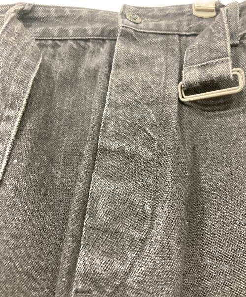 COMOLI（コモリ）COMOLI (コモリ) BELTED DENIM PANTS/ベルテッドデニムパンツ ブラック サイズ:2の古着・服飾アイテム