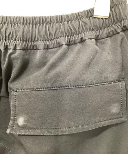 DAIWA PIER39（ダイワ ピア39）DAIWA PIER39 (ダイワ ピア39) TECH LOOSE STRETCH 6P MIL PANTS ブラック サイズ:Ｍの古着・服飾アイテム