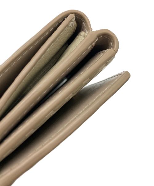 MARC JACOBS（マークジェイコブズ）MARC JACOBS (マークジェイコブズ) モノグラム 3つ折り財布 ベージュ サイズ:-の古着・服飾アイテム