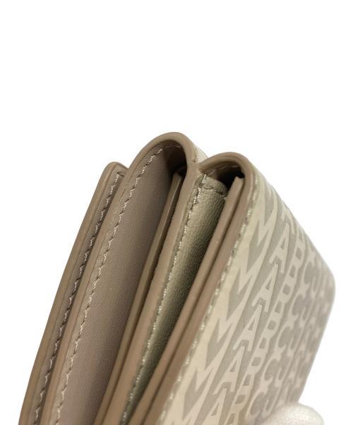 MARC JACOBS（マークジェイコブズ）MARC JACOBS (マークジェイコブズ) モノグラム 3つ折り財布 ベージュ サイズ:-の古着・服飾アイテム