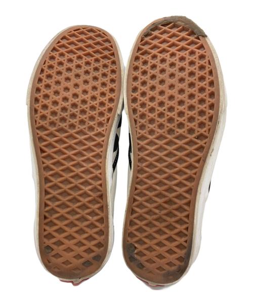 VANS（ヴァンズ）VANS (バンズ) Vivienne Westwood (ヴィヴィアンウエストウッド) SLIP ON ベージュ サイズ:25cm/US7.0/UK6.0/EUR39の古着・服飾アイテム