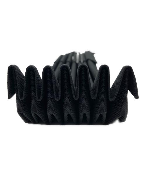 me ISSEY MIYAKE（ミーイッセイ ミヤケ）me ISSEY MIYAKE (ミーイッセイ ミヤケ) プリーツショルダーバッグ/TRUNK PLEATS BAG ブラック サイズ:- 未使用品の古着・服飾アイテム