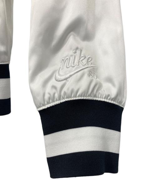 NIKE（ナイキ）NIKE (ナイキ) ジャケット ホワイト サイズ:Mの古着・服飾アイテム