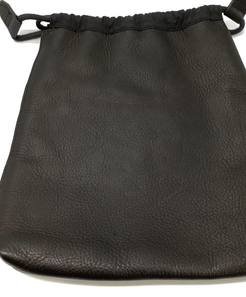UNITED ARROWS（ユナイテッドアローズ）UNITED ARROWS (ユナイテッドアローズ) UNFINISHED LEATHER/巾着バッグ ブラック サイズ:-の古着・服飾アイテム