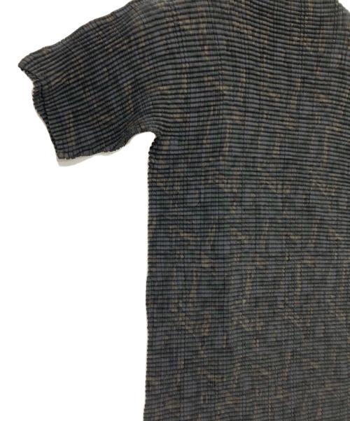 issey miyake whitelabel（イッセイミヤケホワイトレーベル）issey miyake whitelabel (イッセイミヤケホワイトレーベル) プリーツブラウス ブラック サイズ:Ｍの古着・服飾アイテム