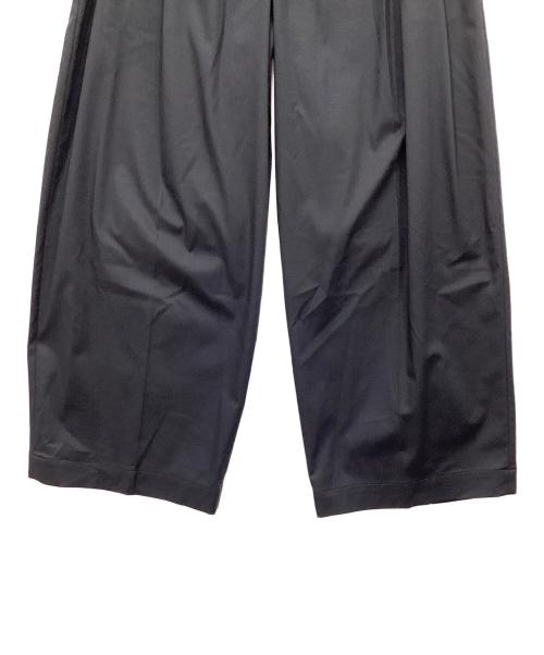 PUBLIC TOKYO（パブリックトウキョウ）PUBLIC TOKYO (パブリックトウキョウ) スムージーワイドバレルレッグスラックスイージーパンツ ネイビー サイズ:02の古着・服飾アイテム