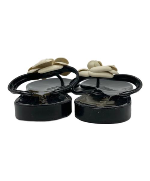 CHANEL（シャネル）CHANEL (シャネル) カメリア ビーチサンダル ブラック サイズ:35の古着・服飾アイテム