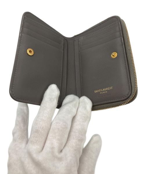 Saint Laurent Paris（サンローランパリ）Saint Laurent Paris (サンローランパリ) 2つ折り財布 グレーの古着・服飾アイテム