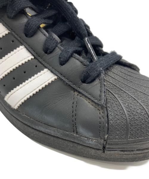 adidas（アディダス）adidas (アディダス) ローカットスニーカー/SUPER STAR/スーパースター ブラック サイズ:22.5cm / US4.5 / UK4 / FR36.5の古着・服飾アイテム
