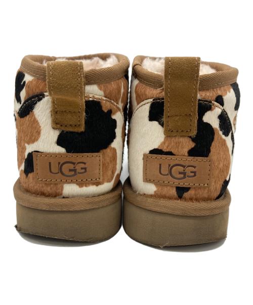 UGG（アグ）UGG (アグ) Classic Ultra Mini Cow Print CHESTNUT ベージュ サイズ:26cm / US9 / UK7 / EU40の古着・服飾アイテム