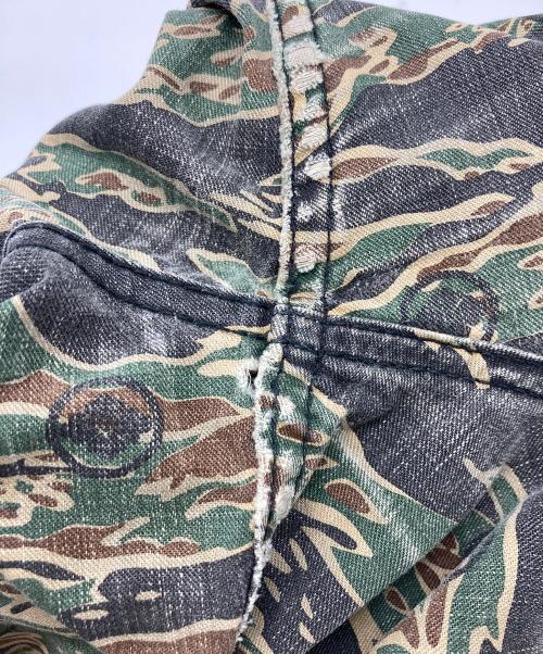 EVISU（エヴィス）EVISU (エヴィス) カモメペイント タイガーカモパンツ オリーブ サイズ:30の古着・服飾アイテム