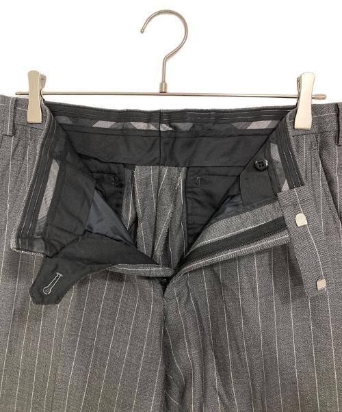 BLACK LABEL CRESTBRIDGE（ブラックレーベル クレストブリッジ）BLACK LABEL CRESTBRIDGE (ブラックレーベル クレストブリッジ) セットアップスーツ グレー サイズ:SIZE 40の古着・服飾アイテム