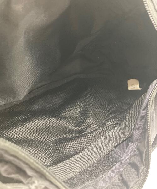 SUPREME（シュプリーム）SUPREME (シュプリーム) Small Messenger Bag/スモール メッセンジャーバッグ ブラックの古着・服飾アイテム