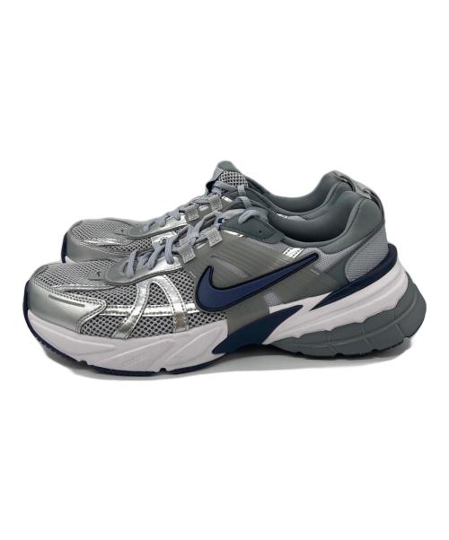 NIKE（ナイキ）NIKE (ナイキ) V2K RUN/ブイツーケー　ラン グレー サイズ:29cm/UK10/US11/EUR45の古着・服飾アイテム