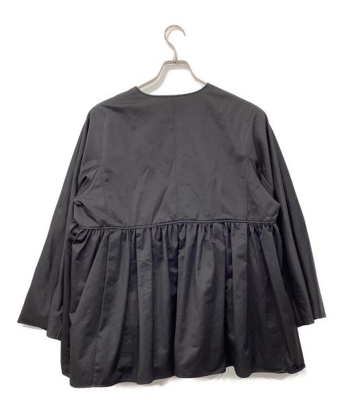 23区（ニジュウサンク）23区 (ニジュウサンク) 撥水加工 グロッシーツイル アウター ブラック サイズ:38の古着・服飾アイテム