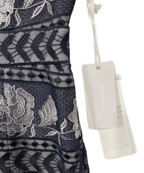 Diagram GRACE CONTINENTAL（ダイアグラム グレースコンチネンタル）Diagram GRACE CONTINENTAL (ダイアグラム グレースコンチネンタル) ライン刺繍ワンピース ネイビー サイズ:38の古着・服飾アイテム