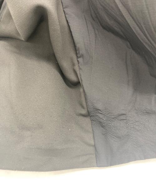 ARC'TERYX（アークテリクス）ARC'TERYX (アークテリクス) ATOM LT JACKET/アトム　LT　ジャケット ブラック サイズ:Mの古着・服飾アイテム
