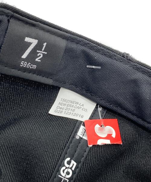 SUPREME（シュプリーム）Supreme (シュプリーム) New Era (ニューエラ) Box Logo Piping cap/ボックスロゴパイピングキャップ ブラック サイズ:71/2の古着・服飾アイテム