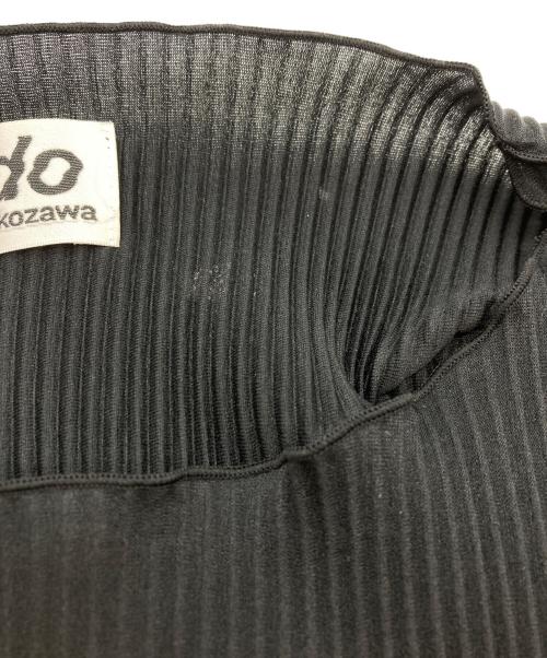 kotohayokozawa（コトハヨコザワ）kotohayokozawa (コトハヨコザワ) todo pleats long sleeve top/プリーツトップス ブラック サイズ:記載なしの古着・服飾アイテム