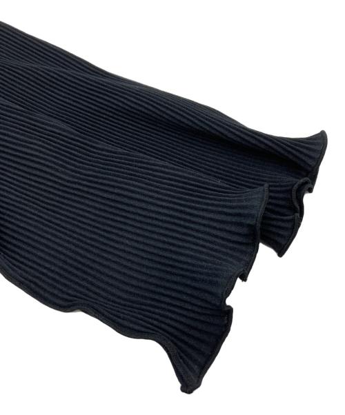 kotohayokozawa（コトハヨコザワ）kotohayokozawa (コトハヨコザワ) todo pleats long sleeve top/プリーツトップス ブラック サイズ:記載なしの古着・服飾アイテム