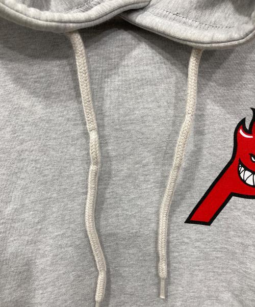 PALACE（パレス）PALACE (パレス) SPITFIRE (スピットファイア) LIVE TO BUN HOOD/ライブ　トゥー　バン　フード グレー サイズ:Lの古着・服飾アイテム