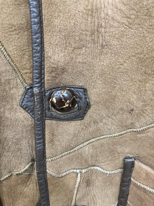 HAI SPORTING GEAR（ハイスポーツギア）HAI SPORTING GEAR (ハイスポーツギア) パッチワークデザインムートンジャケット ブラウン サイズ:Mの古着・服飾アイテム