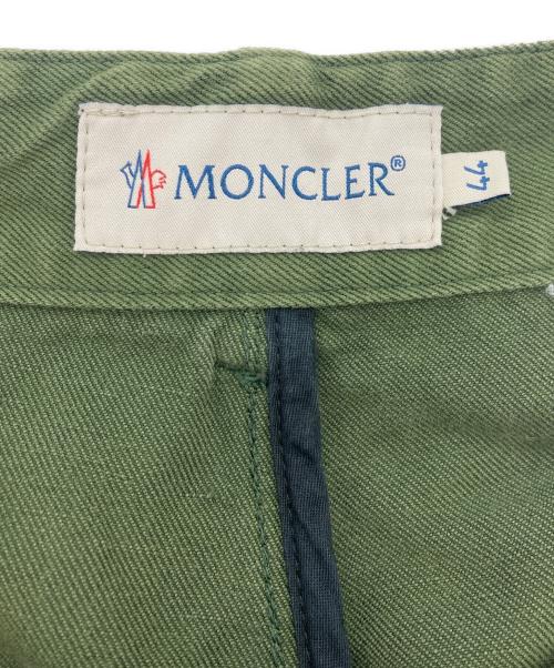 MONCLER（モンクレール）MONCLER (モンクレール) カーゴショーツ オリーブ サイズ:44の古着・服飾アイテム