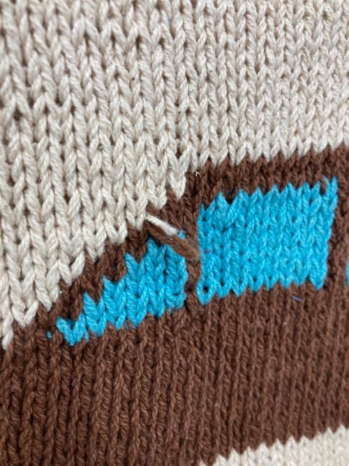 Mcmachan Woolen（マクマーンウーレン）mcmachan woolen (マクマーンウーレン) 車柄セーター アイボリー サイズ:-の古着・服飾アイテム