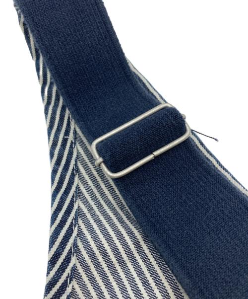 Carhartt WIP（カーハート ワークインプログレス）Carhartt WIP (カーハート ワークインプログレス) オーバーオール ホワイト×ネイビー サイズ:30×32の古着・服飾アイテム