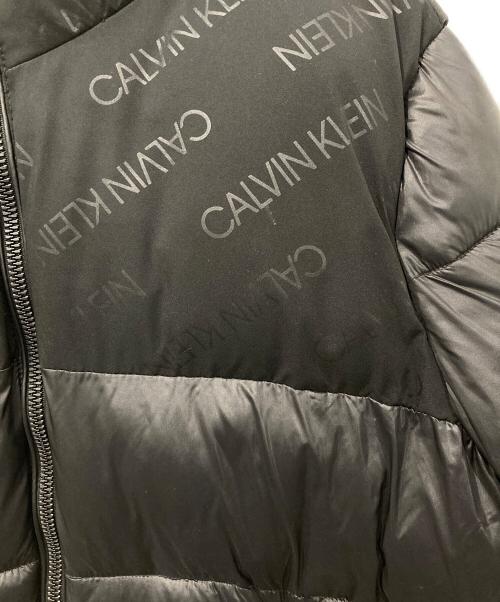 Calvin Klein（カルバンクライン）Calvin Klein (カルバンクライン) シャドーロゴ中綿ジャケット ブラック サイズ:Mの古着・服飾アイテム