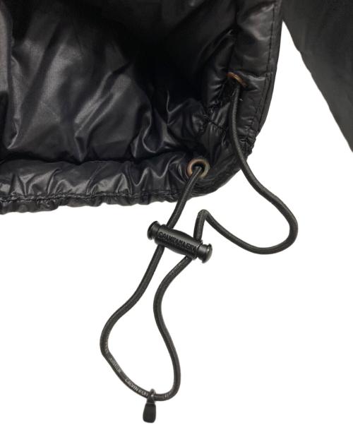 Calvin Klein（カルバンクライン）Calvin Klein (カルバンクライン) シャドーロゴ中綿ジャケット ブラック サイズ:Mの古着・服飾アイテム