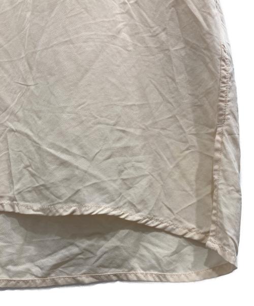 H BEAUTY&YOUTH（エイチ ビューティー&ユース）H BEAUTY&YOUTH (エイチ ビューティー&ユース) WASHED RAYON SQUARE CUT REGULAR SHIRT/ウォッシュド レーヨン スクエアカット レギュラーシャツ アイボリー サイズ:Sの古着・服飾アイテム