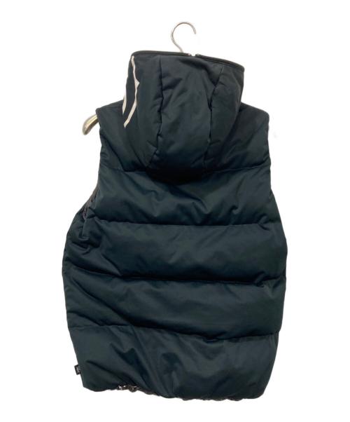 stussy（ステューシー）stussy (ステューシー) DESCENTE (デサント) リバーシブルダウンベスト ブラック サイズ:Ｍの古着・服飾アイテム