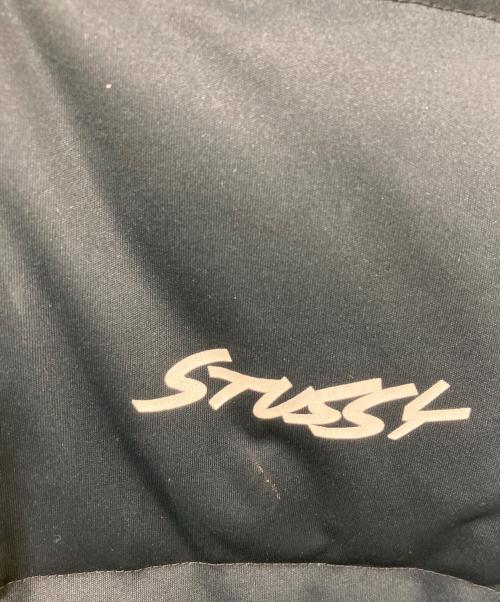 stussy（ステューシー）stussy (ステューシー) DESCENTE (デサント) リバーシブルダウンベスト ブラック サイズ:Ｍの古着・服飾アイテム
