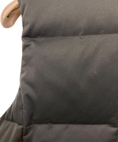 stussy（ステューシー）stussy (ステューシー) DESCENTE (デサント) リバーシブルダウンベスト ブラック サイズ:Ｍの古着・服飾アイテム