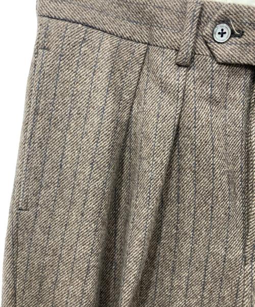 NEAT（ニート）NEAT (ニート) FELTING FLANNEL CHALK STRIPE/フランネルストライプスラックス ブラウン サイズ:44の古着・服飾アイテム