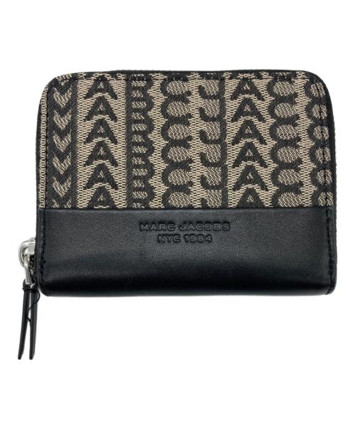 MARC JACOBS（マークジェイコブズ）MARC JACOBS (マークジェイコブズ) THE MONOGRAM JACQUARD ZIP AROUND WALLET ブラックの古着・服飾アイテム