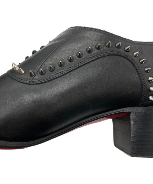 Christian Louboutin（クリスチャン・ルブタン）Christian Louboutin (クリスチャン・ルブタン) ETON FLAT CALF スタッズ シューズ ブラック サイズ:41.5の古着・服飾アイテム